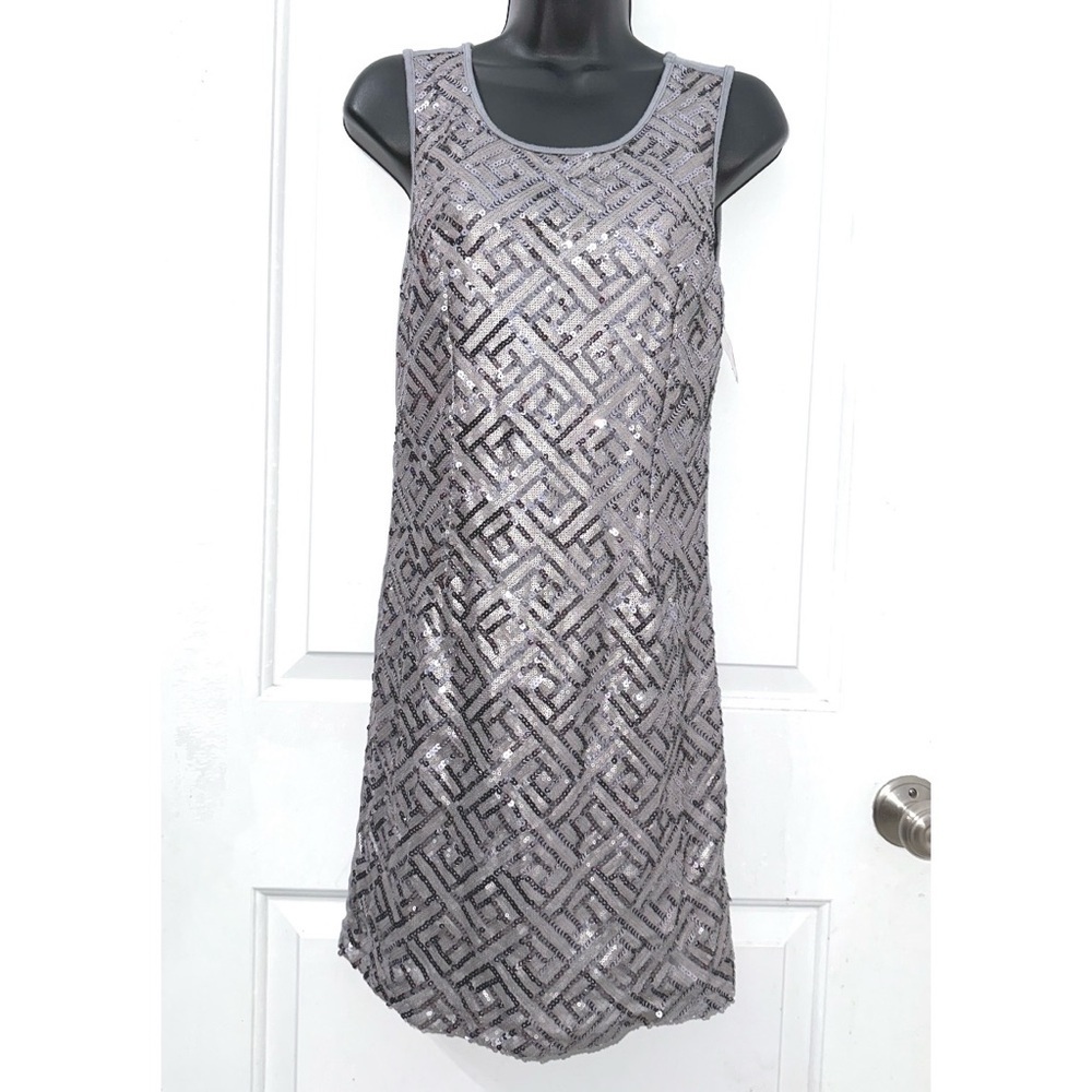 Ya Los Angeles sleeveless Body-con sequin mini dress with a geometric pattern